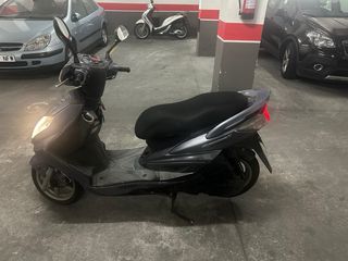 Yamaha Cygnus Inyección Scooter