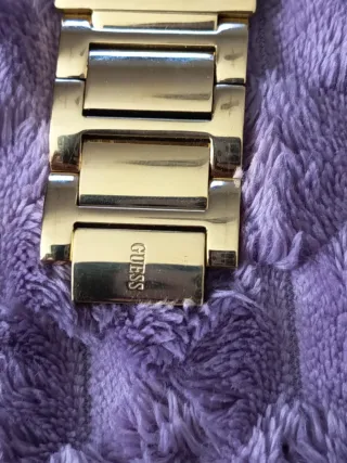 Reloj GUESS WATERFALL Dorado Mujer