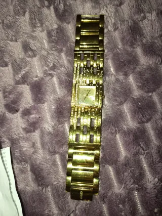 Reloj GUESS WATERFALL Dorado Mujer