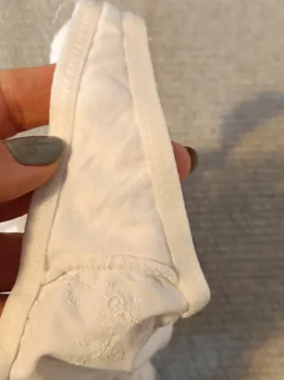 2 Cuecas brancas com renda e bordado