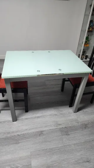 Mesa de cocina cristal y metal