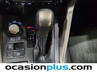 Lexus NX 300h Corporate 2WD 145 kW (197 CV)