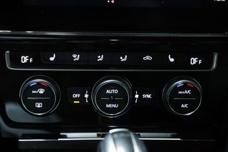 Volkswagen Golf R Blue Atlantic 310cv 2018