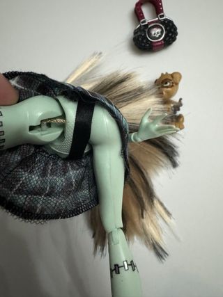 Monster High First Frankie Golden Elastic G1