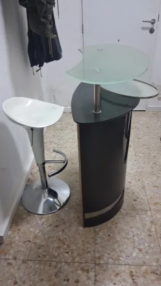 Barra bar con taburete