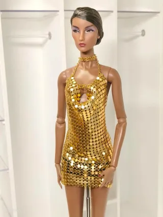 Vestido dorado Fashion Royalty Integrity Toys