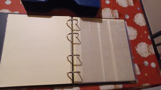 album de monedas con hojas