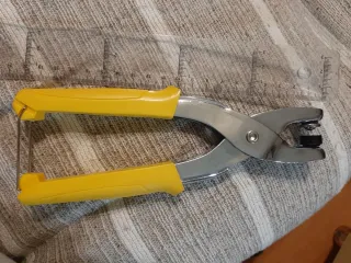 3 Alicates para Ojales Metálicos