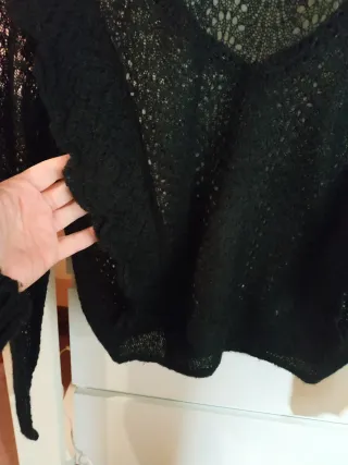 Jersey negro calado mujer