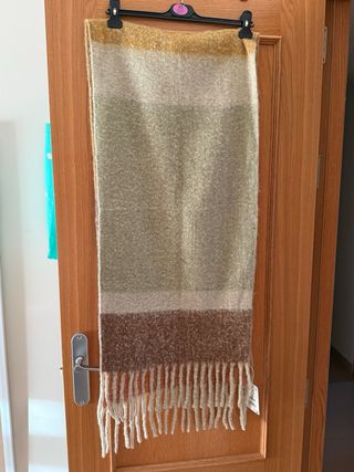 Bufanda pull and bear