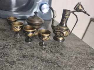 Objetos antiguas de cobre