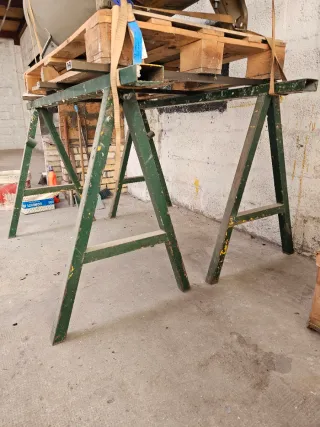 Caballetes de obra metálicos. LOTE COMPLETO 250€