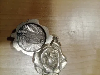 2 Colgantes Plata Virgen