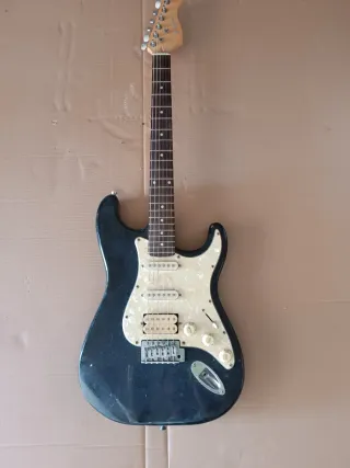 Guitarra Eléctrica Stix Negra y Blanca