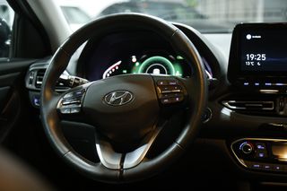 Hyundai i30 Fastback FULL EQUIP 160cv Pegatina ECO