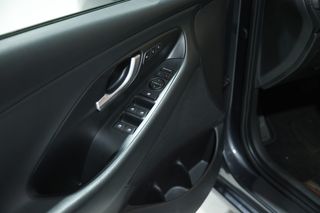 Hyundai i30 Fastback FULL EQUIP 160cv Pegatina ECO