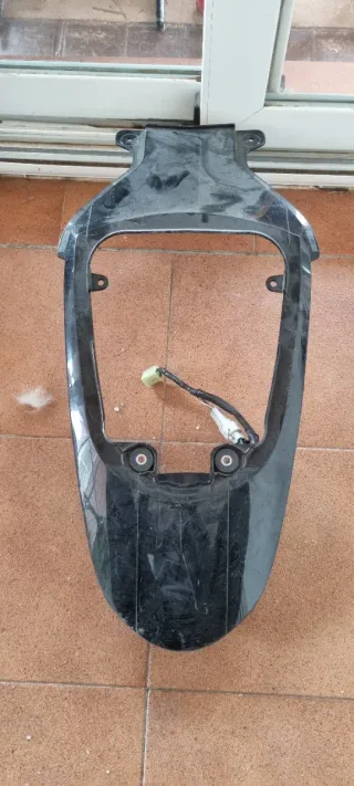 Colin y pilotos Suzuki GSXR 600 K6