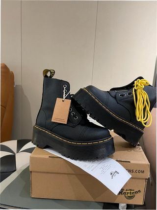 Botas Dr. Martens Talla 38 Mujer