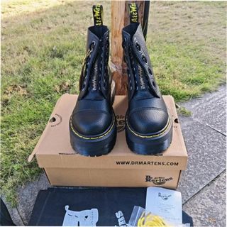 Botas Dr. Martens Talla 40 Mujer