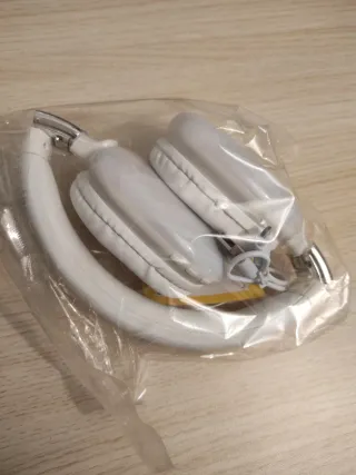 Auriculares Bluetooth RGB Blancos