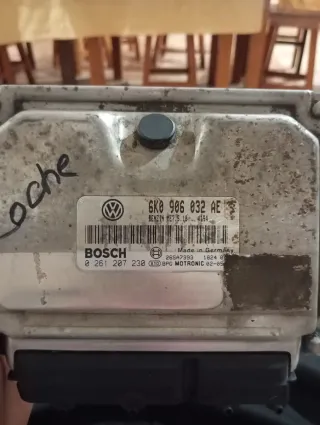 Centralita VW BOSCH 6K0 906 032 AE