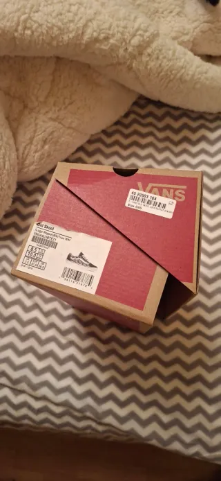 Zapatillas Vans Old Skool Negras y Blancas