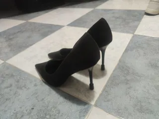 Zapatos de tacón negros