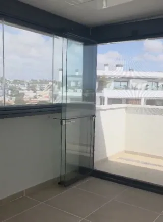 CERRAMIENTOS DE CORTINAS DE CRISTAL