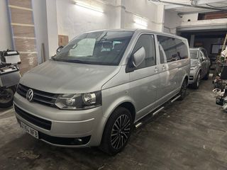 Volkswagen Caravelle 2013