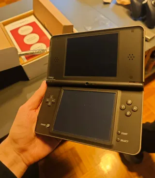 Nintendo DSi XL completa