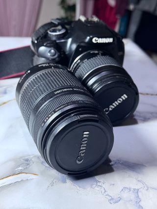 Cámara Canon Réflex + 2 Lentes