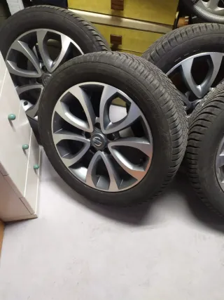 Llantas 17 Nissan con Firestone Multiseason nuevas