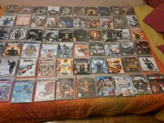 PS3 slim de 500 gigas,dos mandos y 70 juegazos