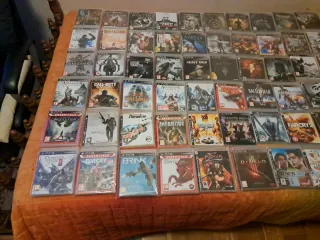 PS3 slim de 500 gigas,dos mandos y 70 juegazos