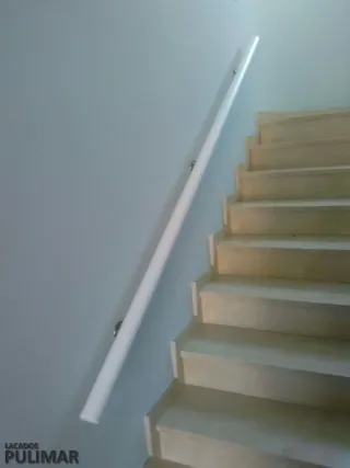 Fabricación e instalación de pasamanos a medida