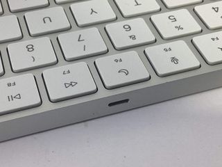 teclado alfanumerico apple a2450