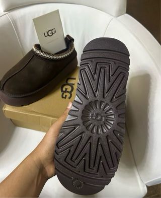 UGG Tazz II Marrón Talla 37-40