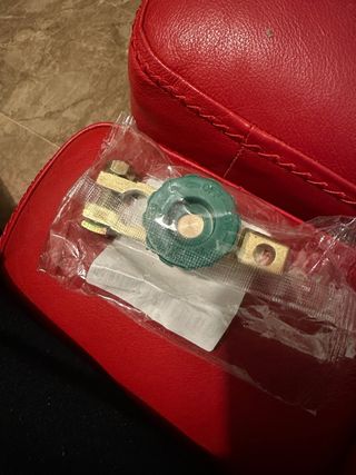 Desconectador de Bateria Coche para Polo Negativo.