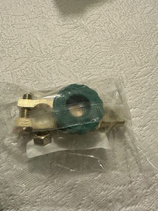 Desconectador de Bateria Coche para Polo Negativo.