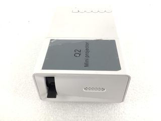 mini proyector sin marca q2