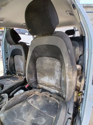 JUEGO ASIENTOS COMPLETO HYUNDAI KONA (OS)