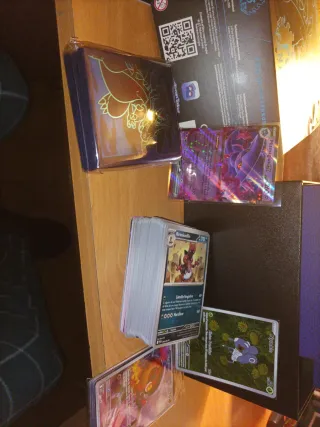 Caja Entrenador Élite Pokémon Fuego Fantasmal