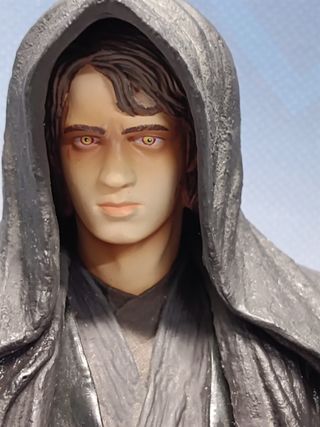 FIGURA STAR WARS anakin 2005 33 cm.