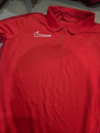 Polo Nike Rojo Talla XS Nuevo