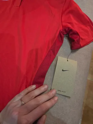 Polo Nike Rojo Talla XS Nuevo