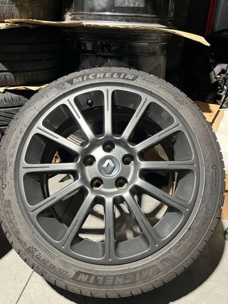 Llantas Clio 197/203 Michelin Pilot Sport 4