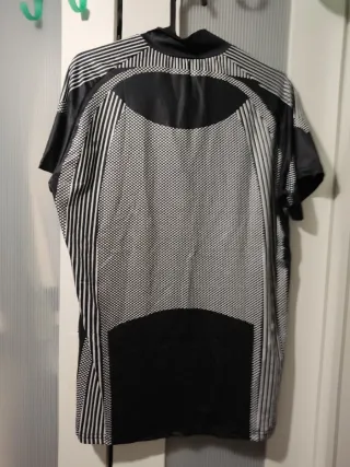 Camiseta Shein Unisex Talla Única