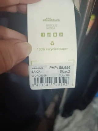 Vestido de noche azul marino