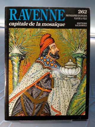 Ravenne, capitale de la mosaïque. Ed. Salvarole, 1988.
