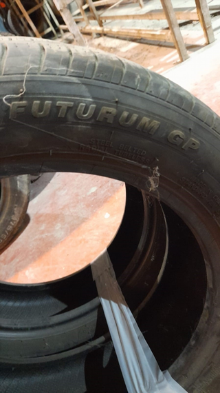 NEUMATICO 17560R15 81H